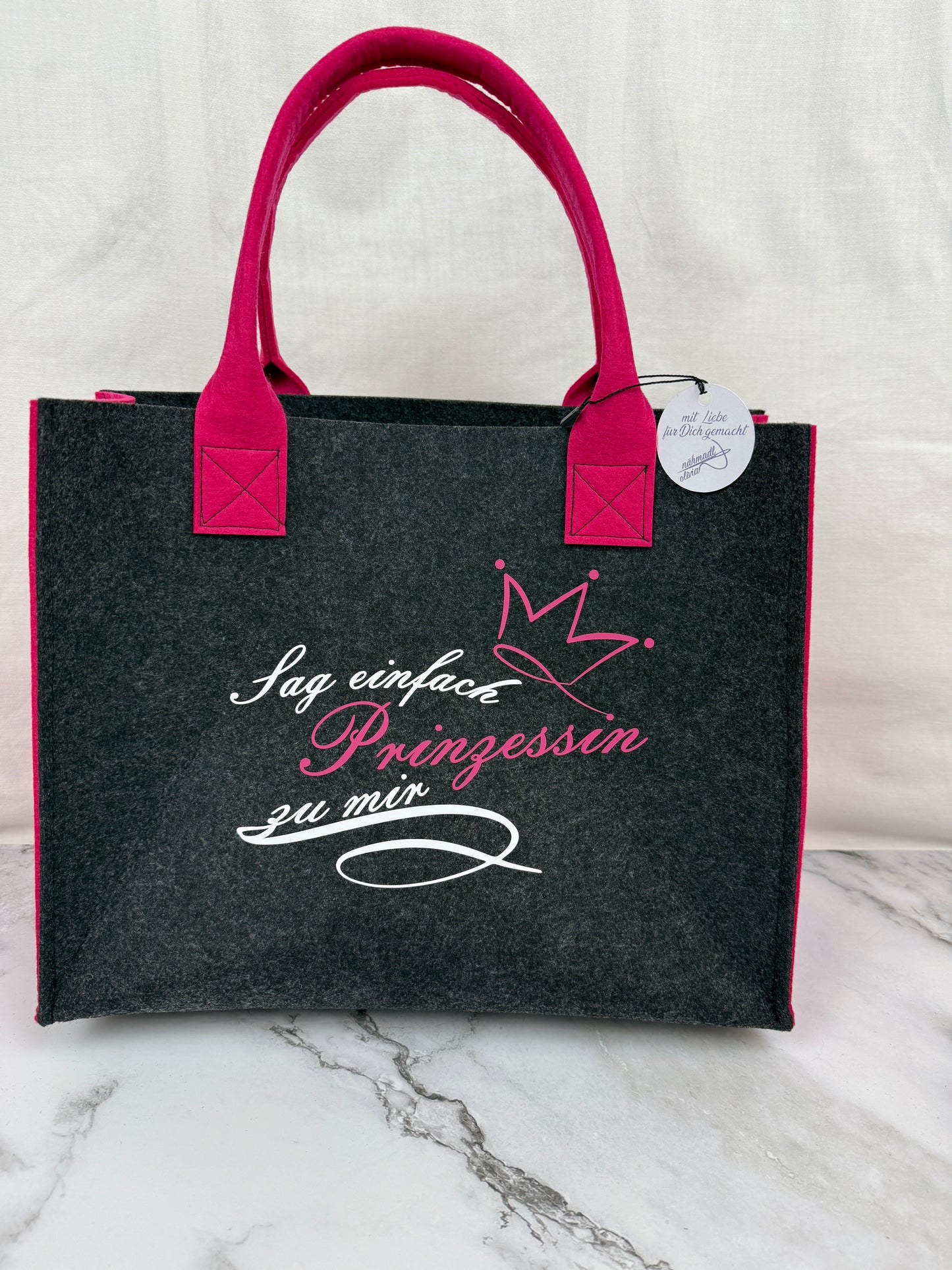 Handgefertigte Filztasche "Sag einfach Prinzessin zu mir"