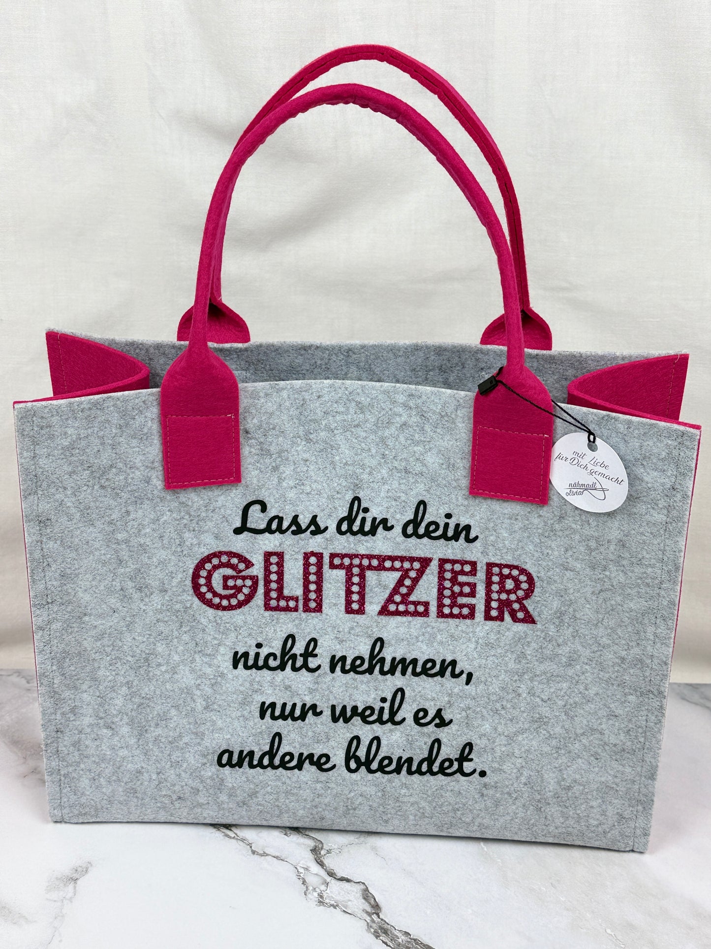 Handgefertigte Filztasche "Lass dir dein Glitzer nicht nehmen..."