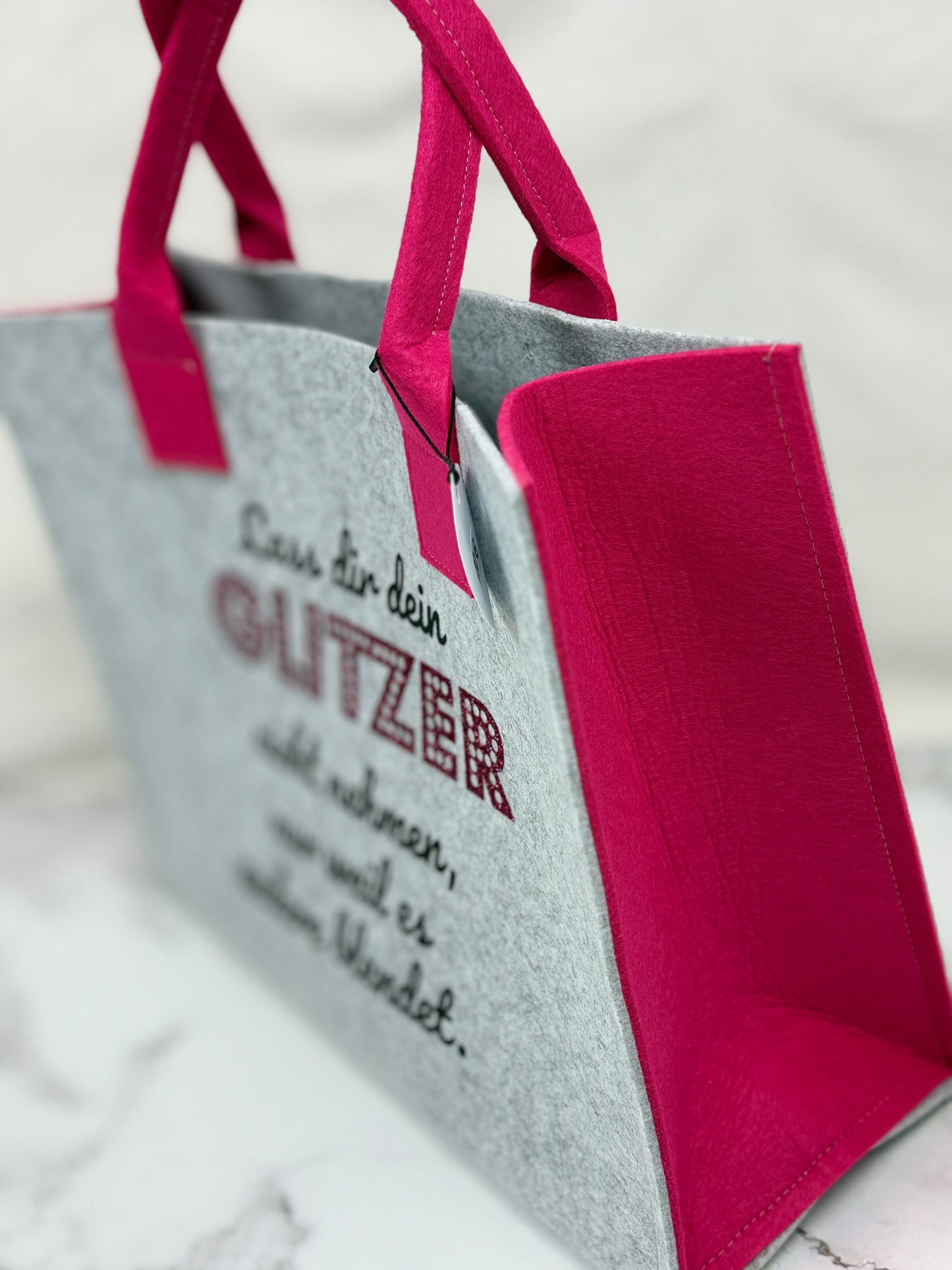 Handgefertigte Filztasche "Lass dir dein Glitzer nicht nehmen..."