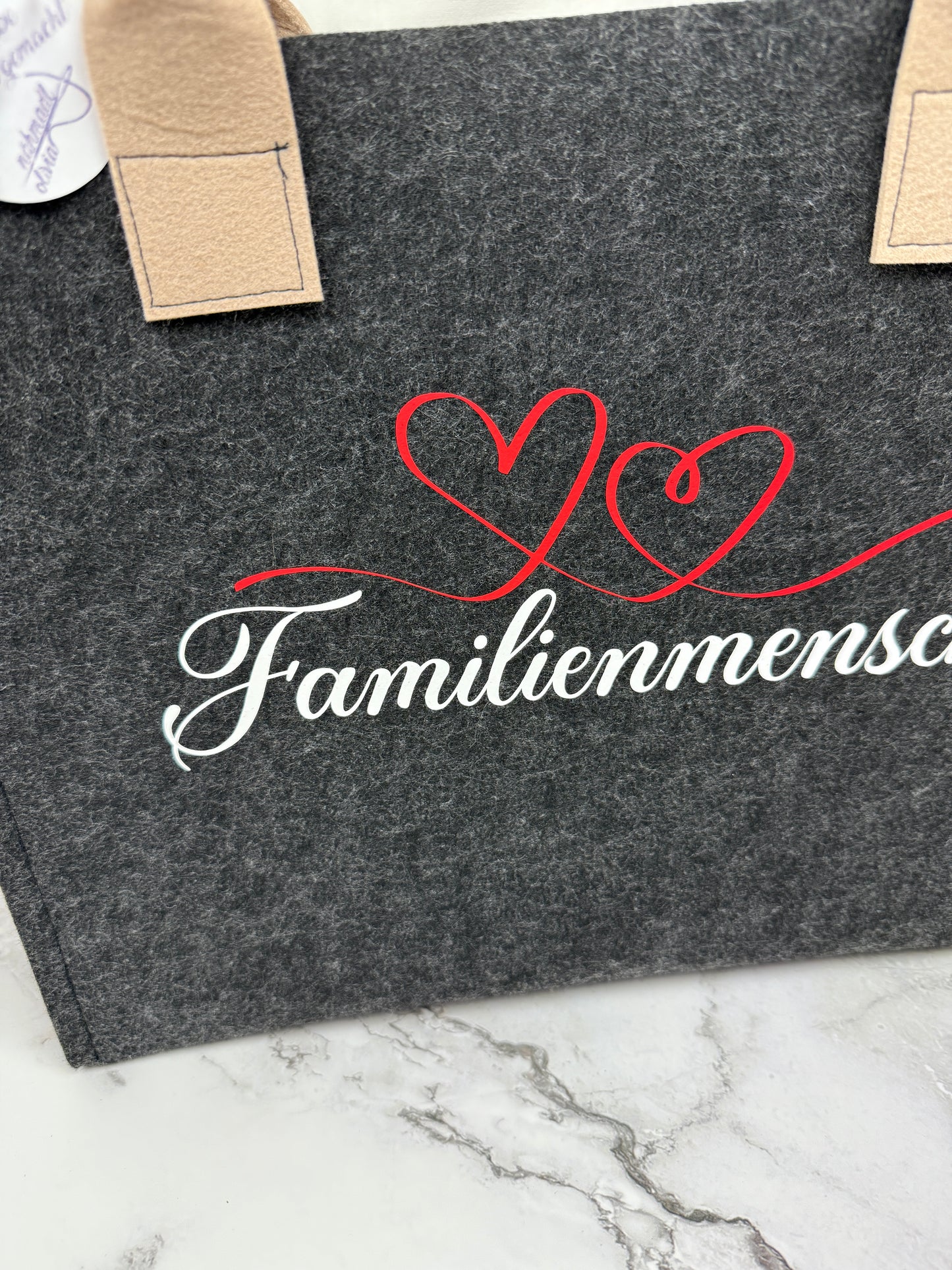 Handgefertigte Filztasche "Familienmensch"