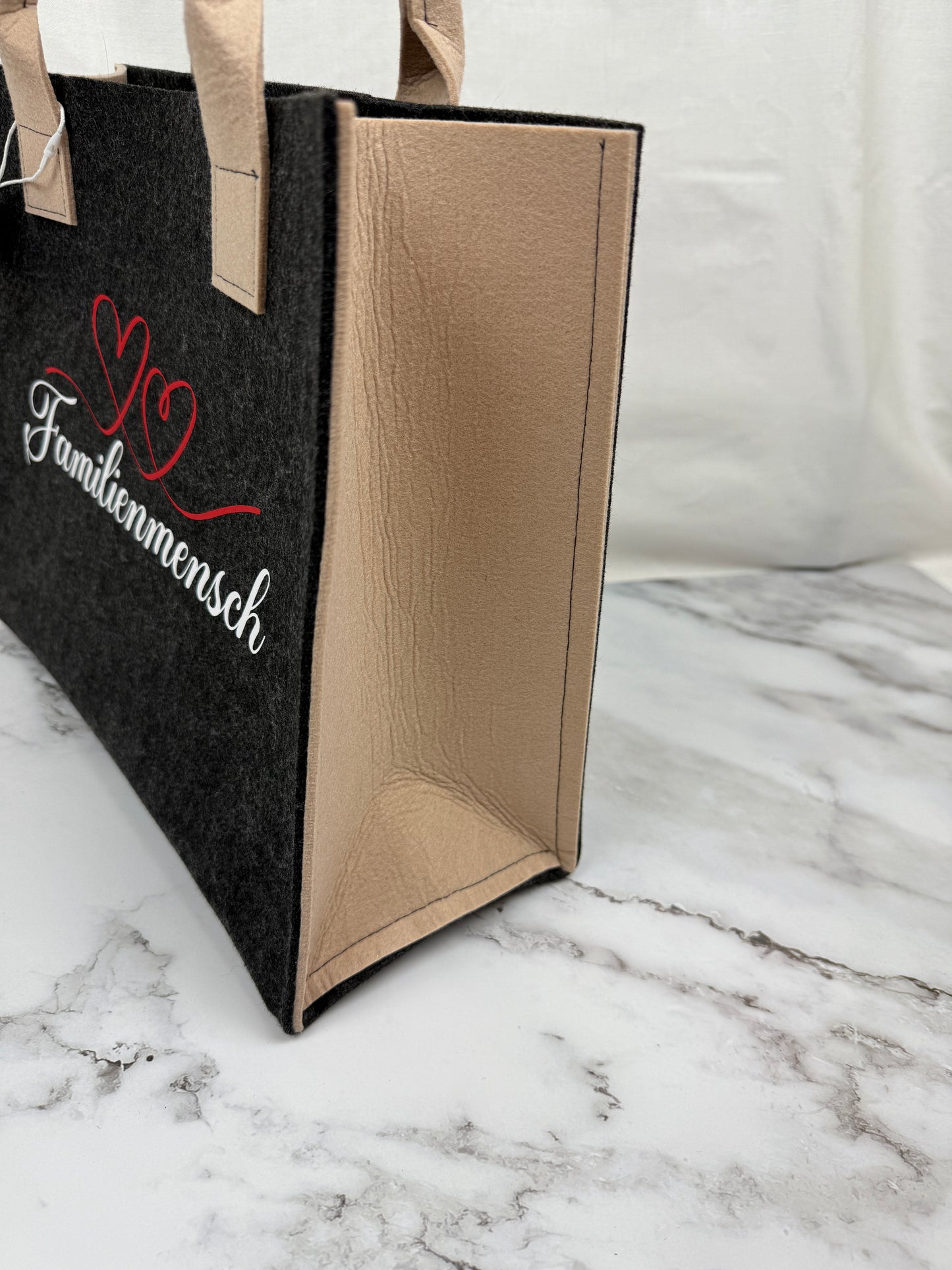 Handgefertigte Filztasche "Familienmensch"