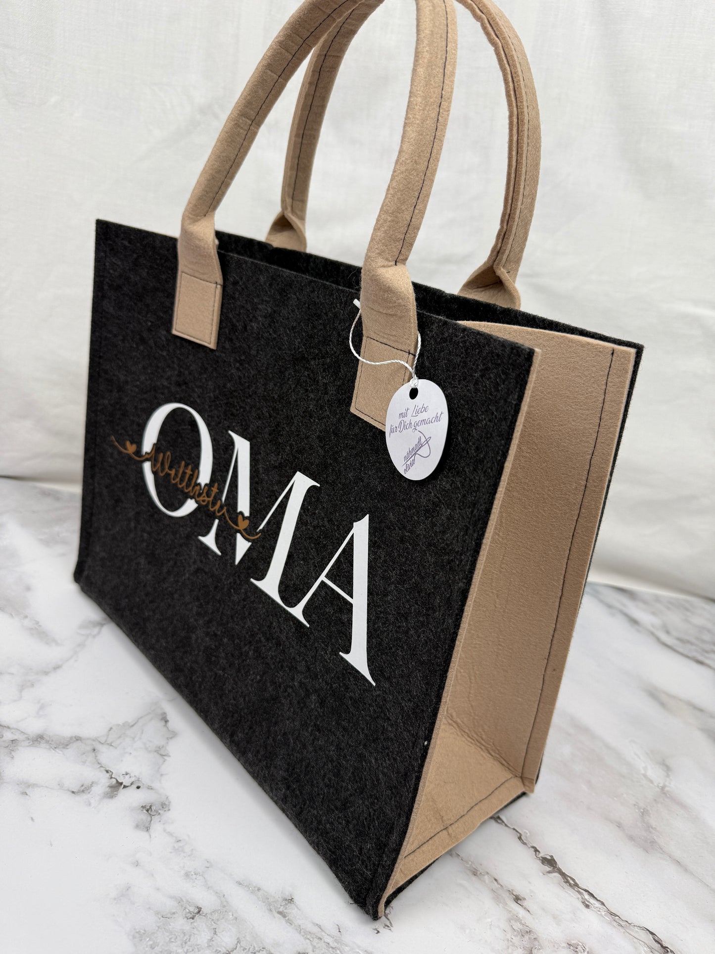 Handgefertigte Filztasche "Weltbeste Oma"