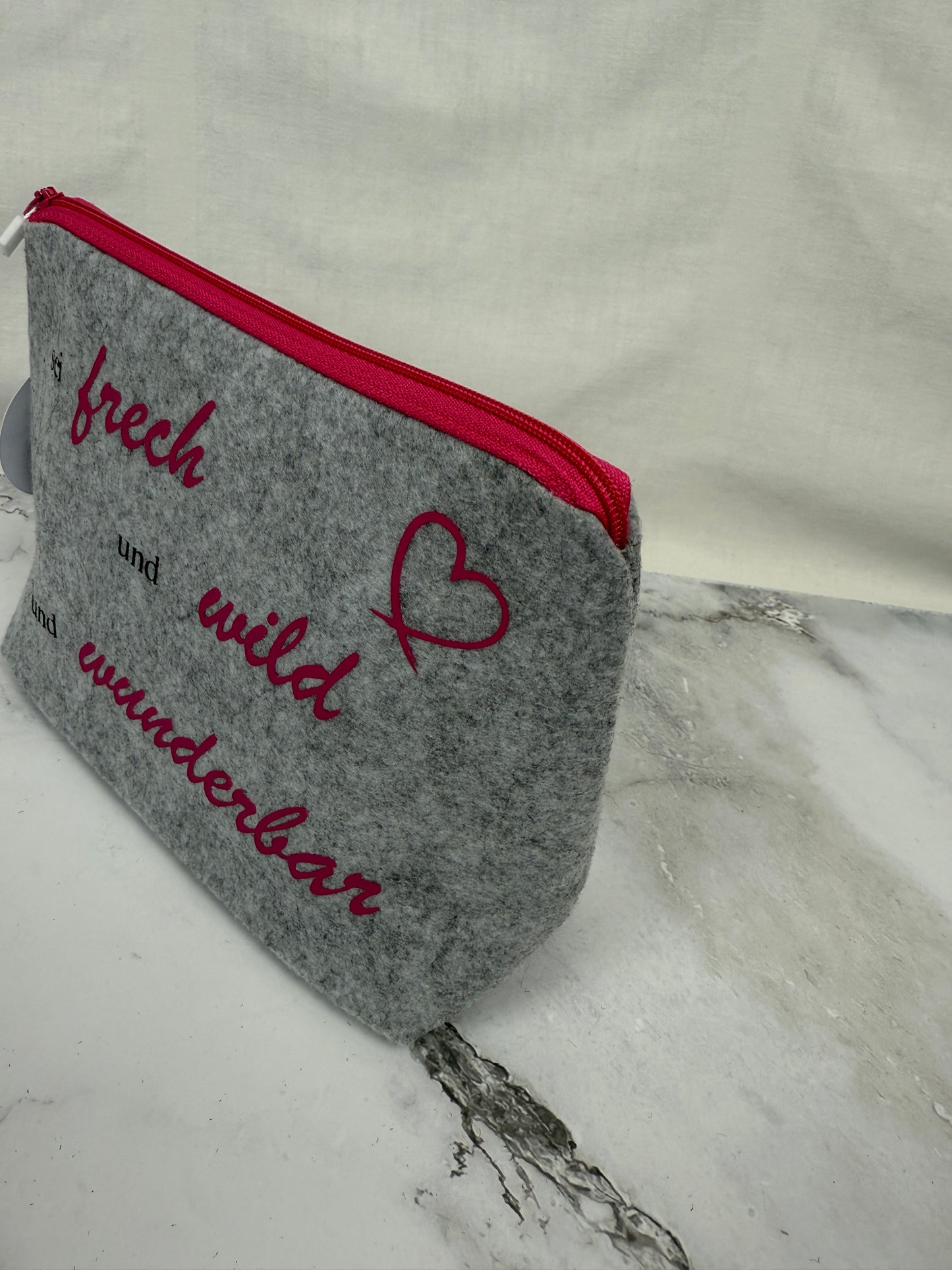 Handgemachte Kosmetiktaschen "Sei frech und wild und Wunderbar"