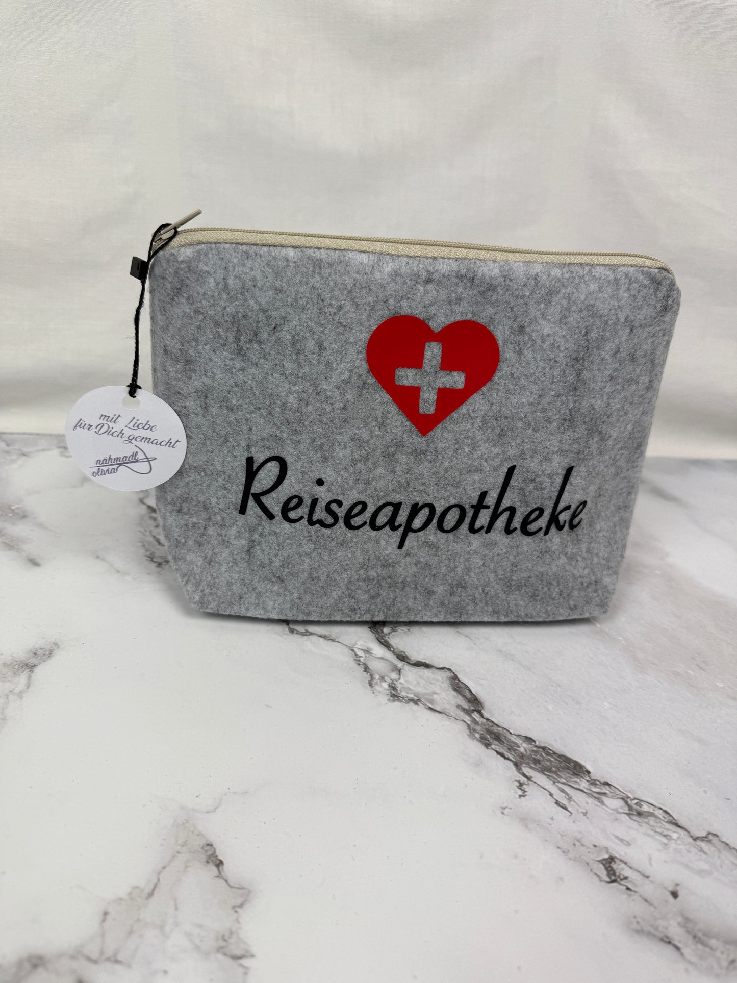 Handgemachte Kosmetiktaschen "Reiseapotheke"
