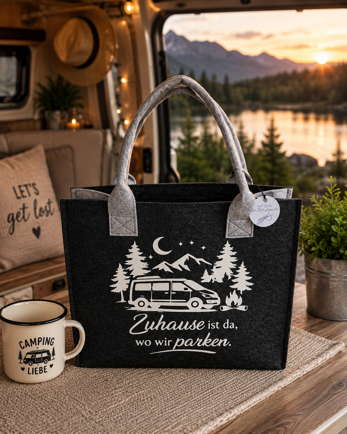 Handgefertigte Filztasche „Zuhause ist da, wo wir parken“ – Campervan Edition